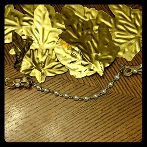 Vintage Sweater Clasp HP🎉🎆